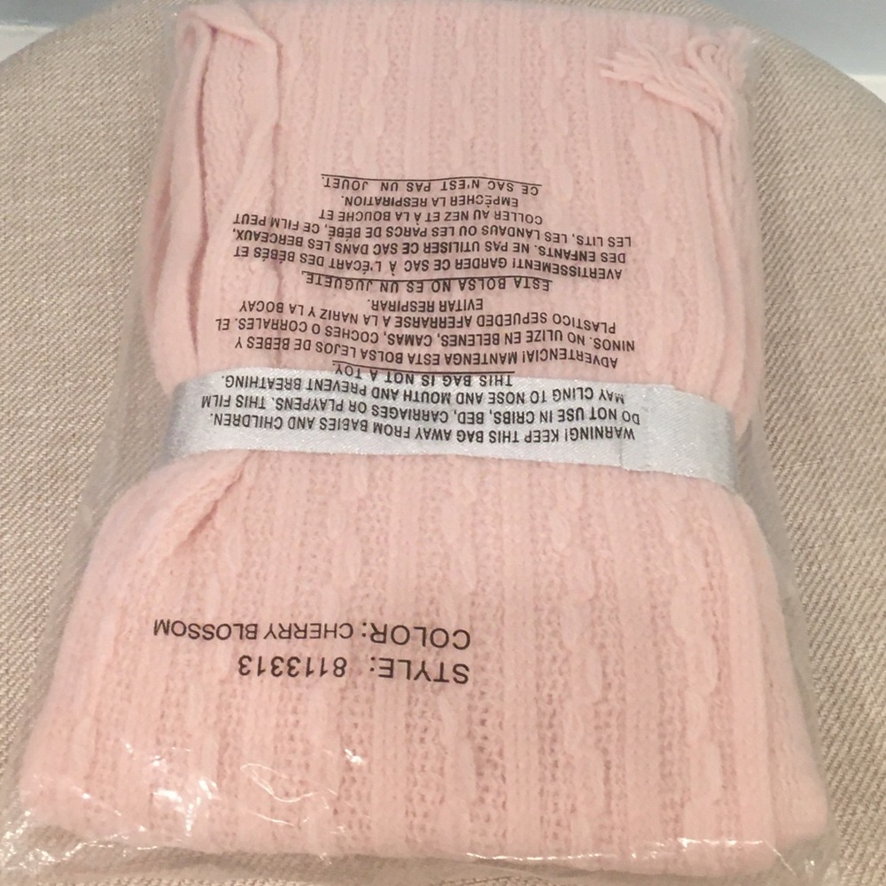 ❗️2 FOR PRICE OF 1 ❗️ Knit Scarf & Gloves Set - Picture 4 of 8